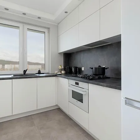 Family With 3 Bedrooms And Balcony By Renters * Гданьск