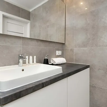 Апартаменты Family With 3 Bedrooms And Balcony By Renters